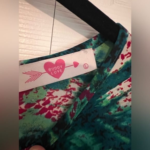 Women's Buddy Love Keyhole Front Long Sleeved Forest Style Top - Picture 5 of 7